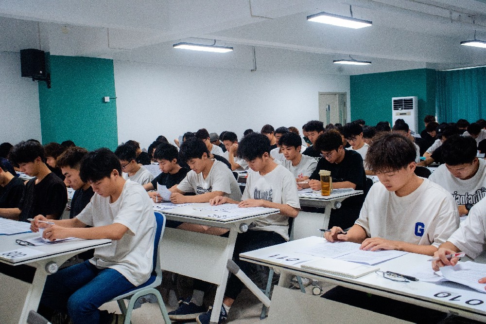 宏志班